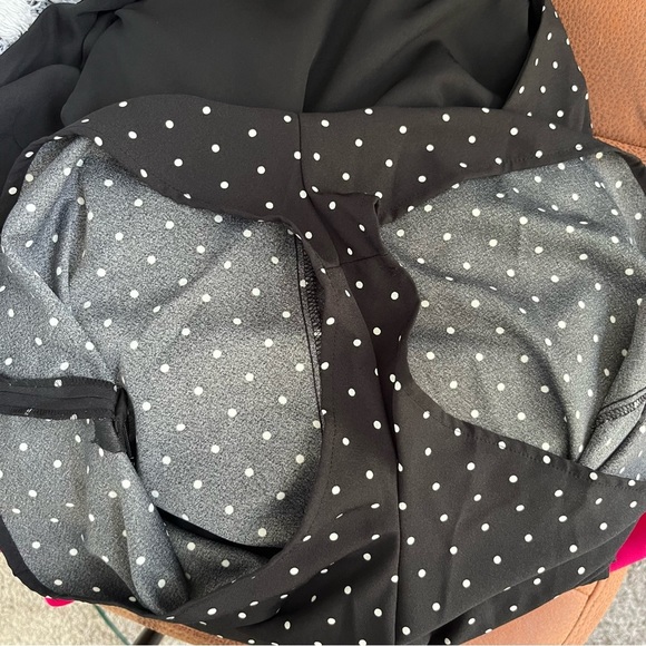 LOFT WRAP POLKA DOT MINI DRESS ROMPER WITH SLEEVES BLACK AND WHITE SIZE 2 - Picture 14 of 16